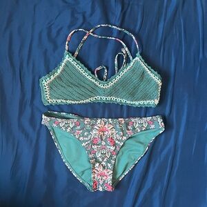 Xhilaration Teal and Pink Crochet Floral Bikini Set